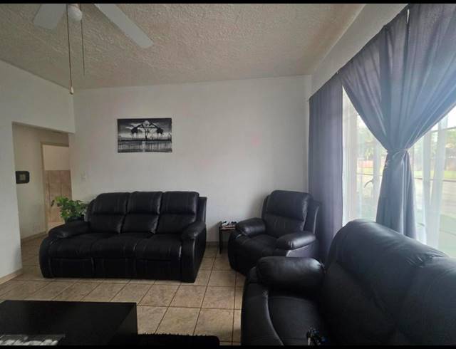 2 BEDROOM APARTMENT FOR SALE IN CRUYWAGEN PARK